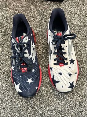 Brooks Launch 8 USA Stars Patriotic 4th Of July Sneakers Shoes Women 8.5